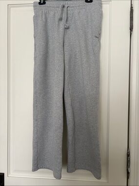 TNA Gray Sweatfleace Boyfriend Fit with Drawstring Waist